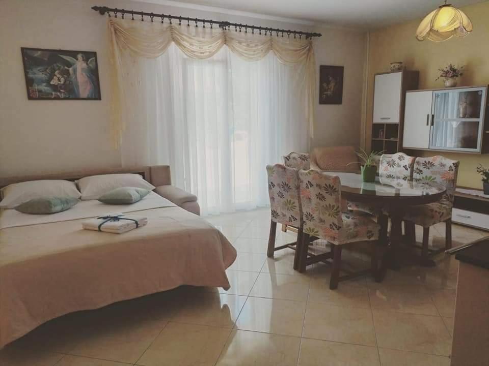 Apartmán Lana Biograd Na Moru Exteriér fotografie